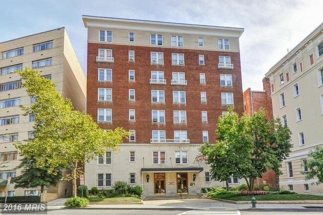 Building Photo - 1954 Columbia Rd NW Unit 507 Rental