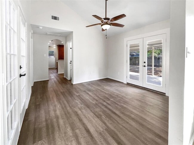 Photo - 16126 Spinnaker Dr