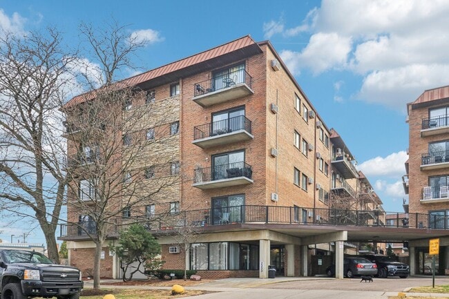 Building Photo - 2333 N Neva Ave Unit 101C