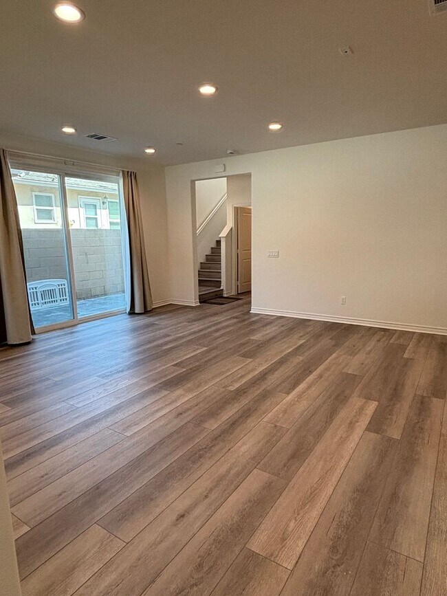Photo - Bright Four-Bedroom Townhome in Whittier and Walkable Palm Park