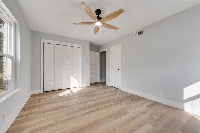 Photo - Built for Entertaining. Designed for Living. Fresh Style. Smart Layout. Perfect Location
