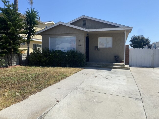 Building Photo - Charming Renovated 3-Bedroom Home in South San Pedro!