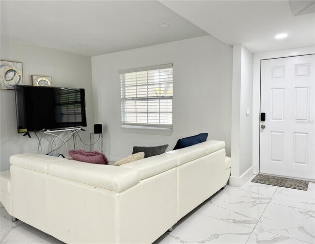 Photo - 5118 Tennis Ct Cir Unit 5118