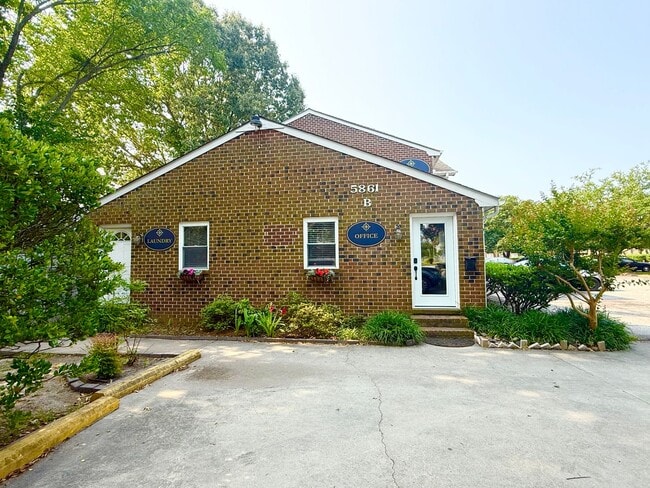 Photo - Meridian Apartments