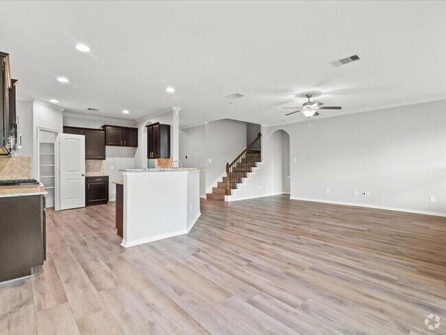 Building Photo - 17918 Tall Chestnut St Rental