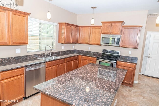 Photo - 2162 Scully Dr