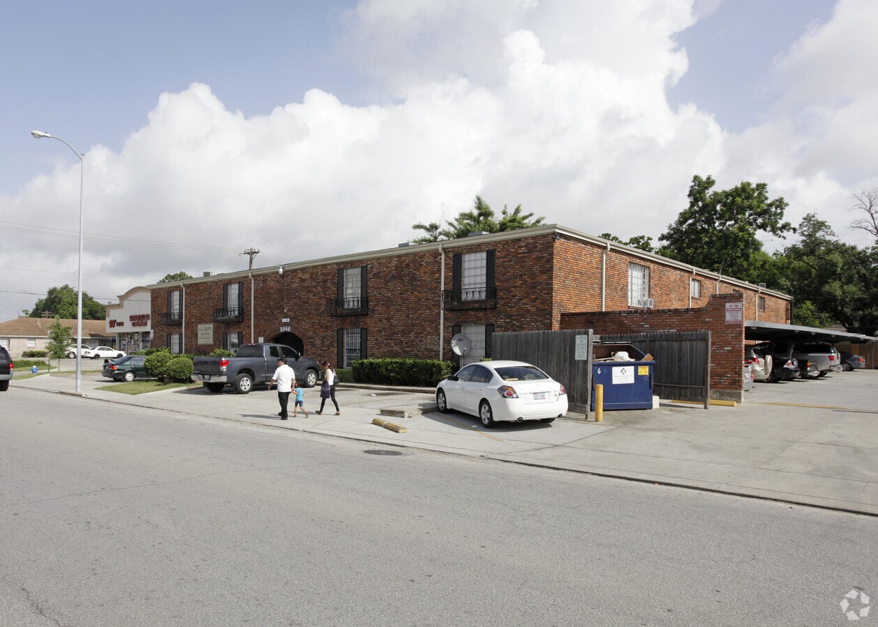Photo - Le Sajon Apartments