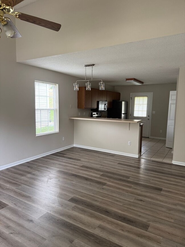 2112-2114 Arlene Dr