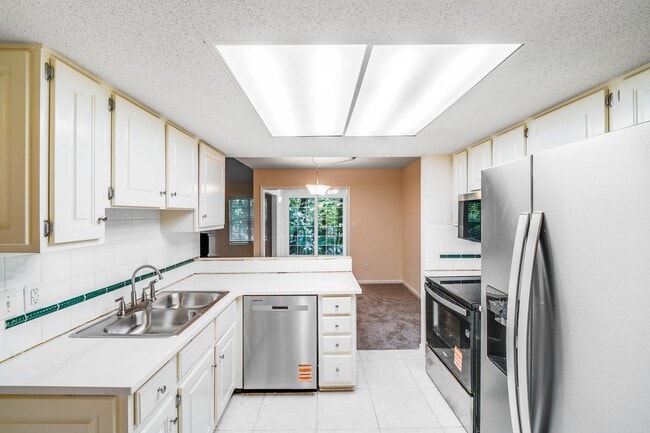 Photo - 9024 St Thomas Ln