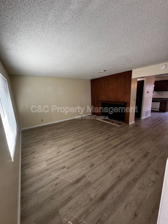 Photo - 1221 Pine Creek Wy Unit Apt G
