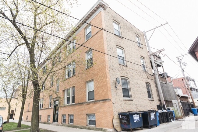 Building Photo - 2009 W Cortez St Unit 14