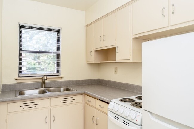 Photo - California Drive