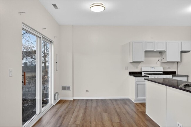 Photo - 708 Meadowridge Dr