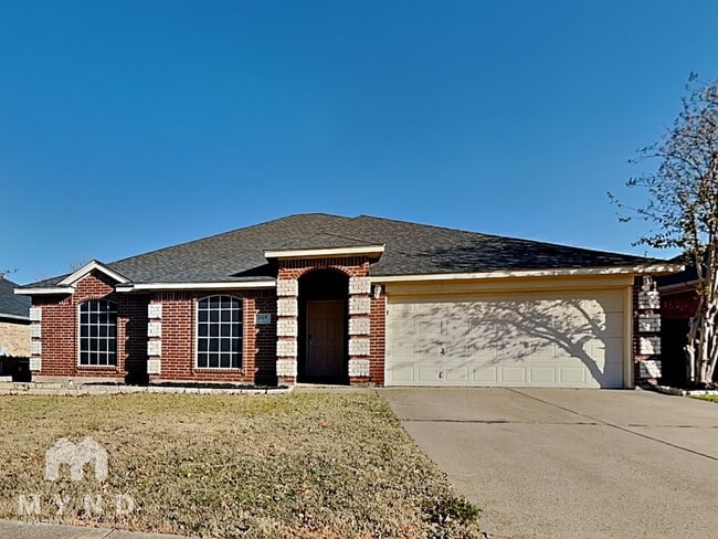 Building Photo - 105 Adams Dr