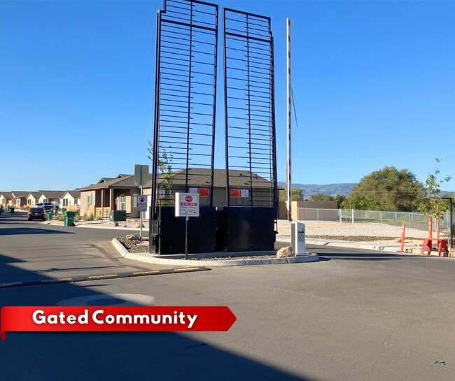 Photo - 407 Leland Dr