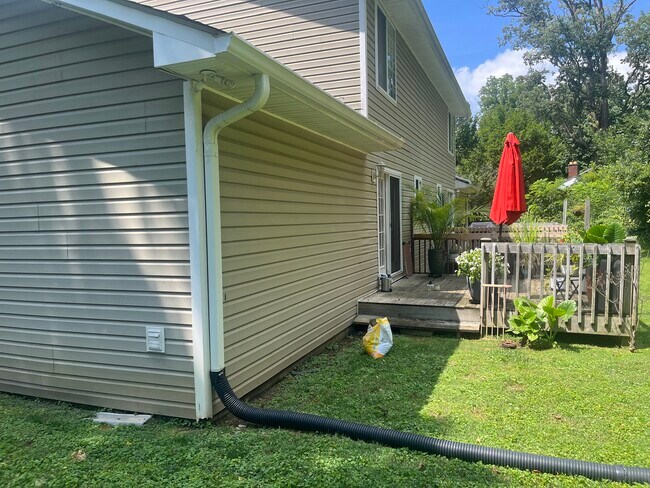 290 Shenandoah Dr Unit 2