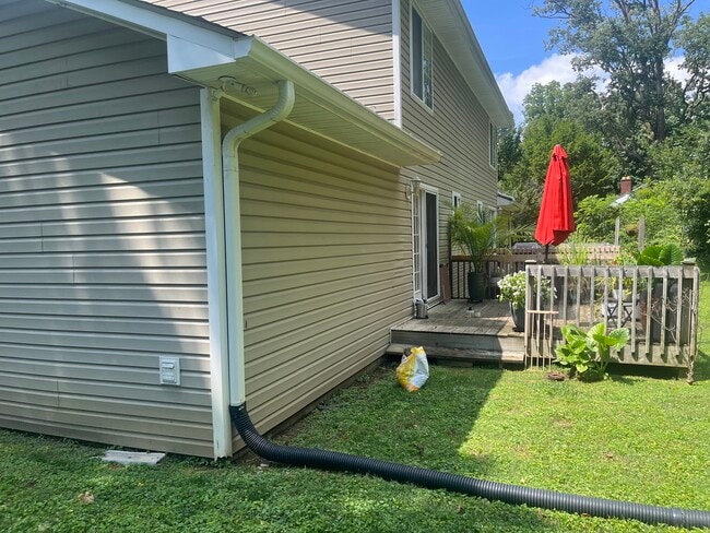 Photo - 290 Shenandoah Dr