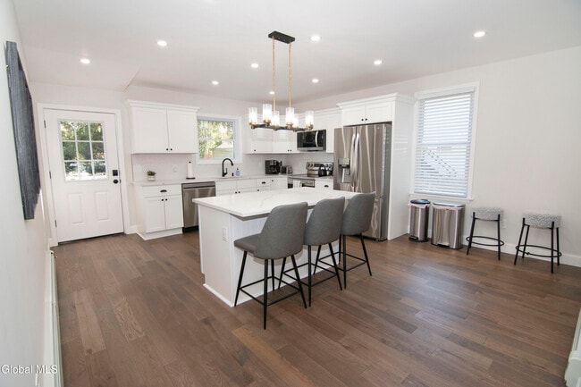 Photo - 4 Van Buren St