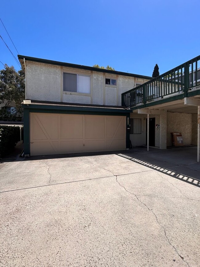 Photo - 1920 Unit B