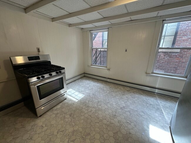 Photo - 218 Cambridge St