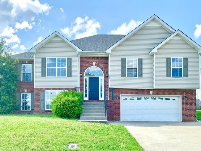 Building Photo - Flagstone Drive