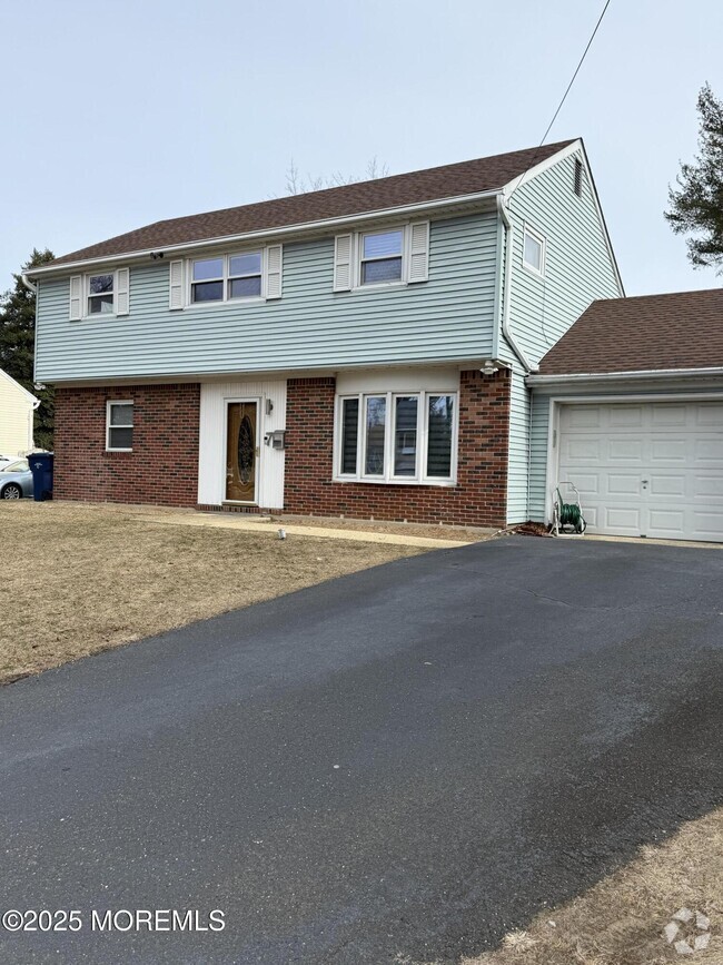 Building Photo - 7 Peach Tree Rd Rental