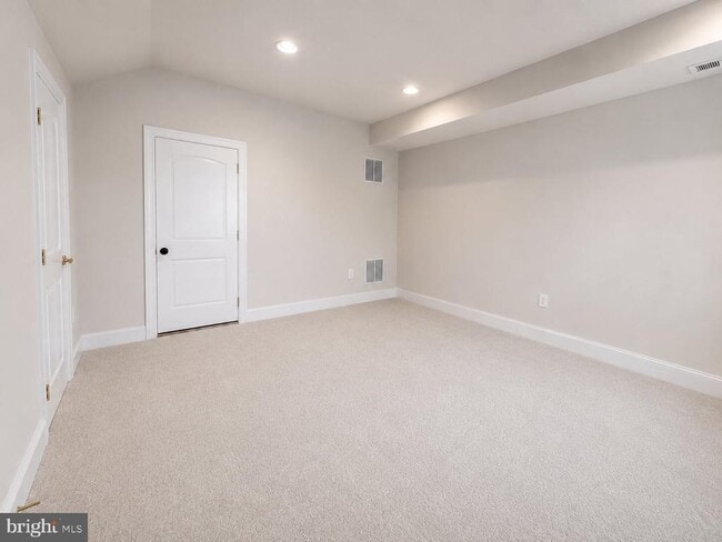 Photo - 44685 Collingdale Terrace