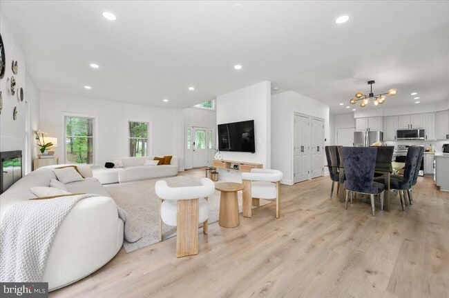 Photo - 8225 Hawkins Creamery Rd