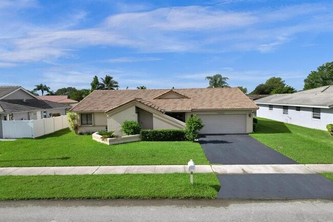 Photo - 7680 NW 23rd St House