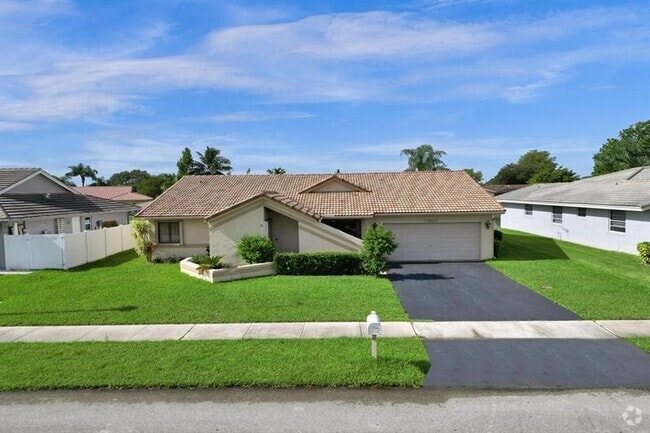 Building Photo - 7680 NW 23rd St Rental