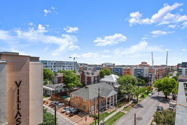 Photo - 711 W 26th St Unidad 700