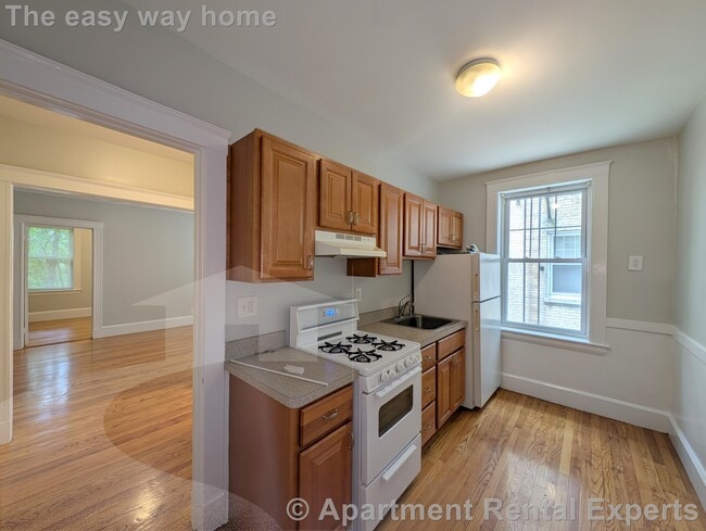 Building Photo - 156-158 Summer St Unit #114 Rental