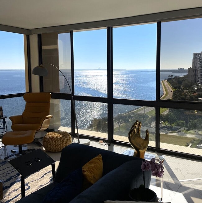 Building Photo - 3301 Bayshore Blvd Unit 1709