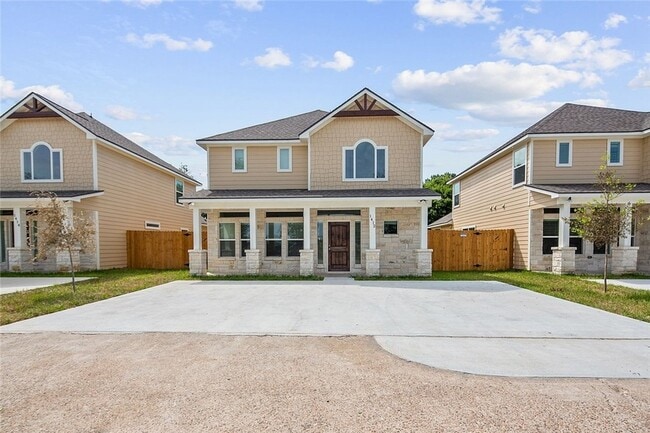 Photo - 1412 Holleman Dr