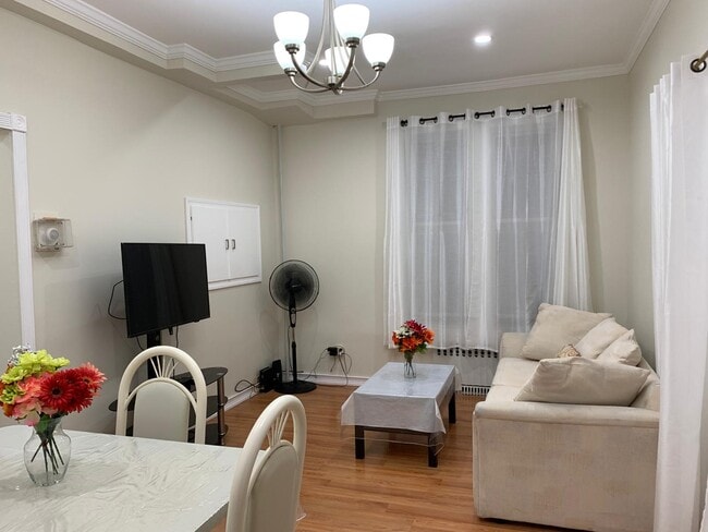 Photo - 4727 39th Pl