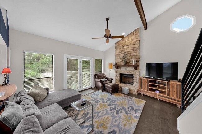 Photo - 4404 Travis Country Cir Unidad E4