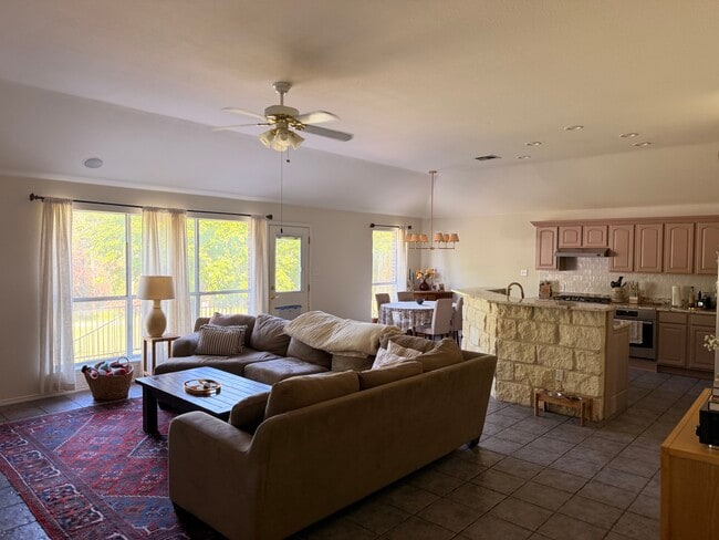 Photo - 1706 Red Rock Cv