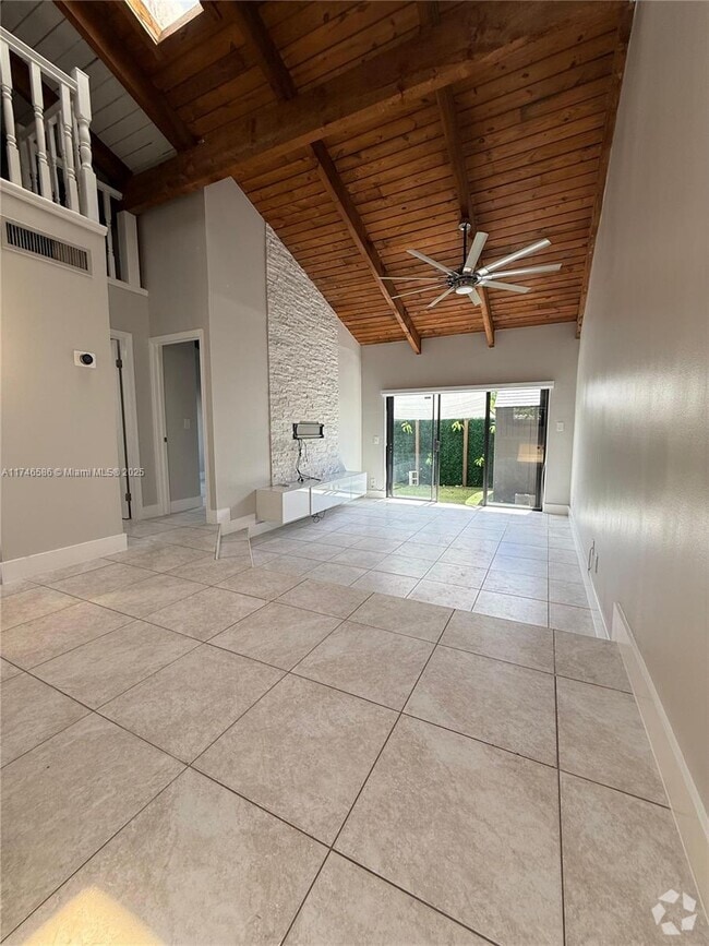 Building Photo - 2312 SW 81st Ave Rental
