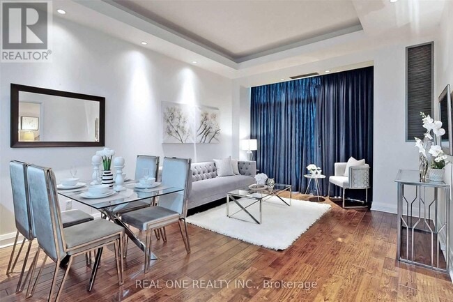 Photo - 8 Wellesley St E Unit 301