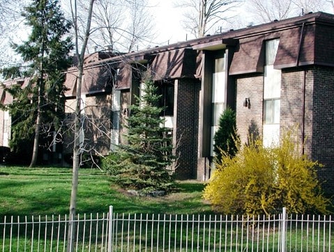 Photo - Cambridge Woods & Briar Cliff Woods