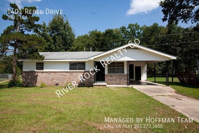 Building Photo - 1401 Rebel Dr