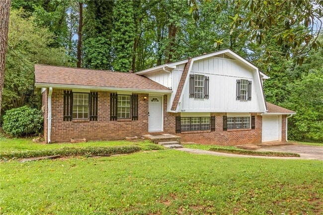 5809 Oakleaf Way