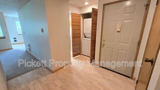 Photo - 20026 Vikings Crest NE