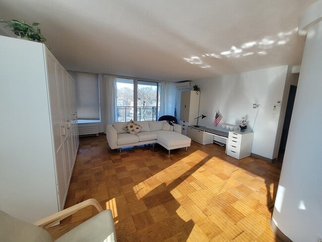 *Pictures are representative samples of the advertised unit. In some cases, the actual units you tou - 65 Babcock St Unit 2