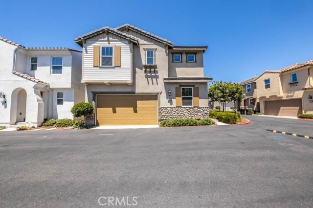Building Photo - 5041 Menton Ln