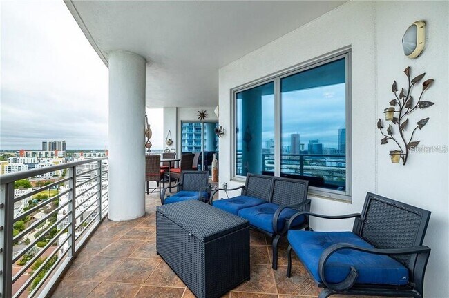 Photo - 1209 E Cumberland Ave Unidad 1802 Rental