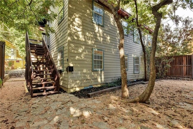Building Photo - 2714 Whitis Ave