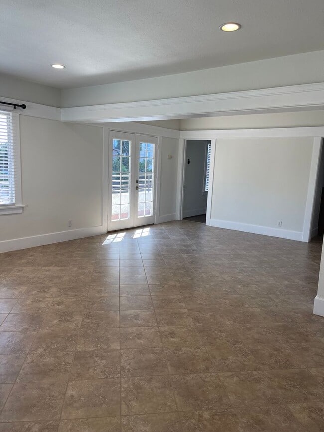 3 Bonito Ave Unit 3 Bonito Ave