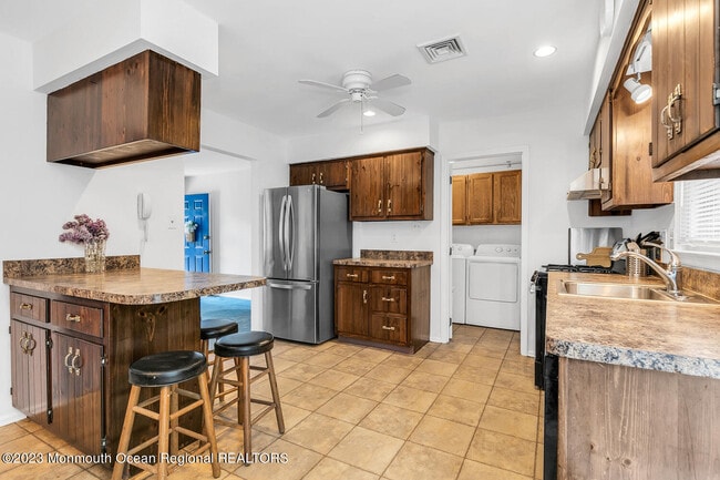 Photo - 1812 Beverly Ave