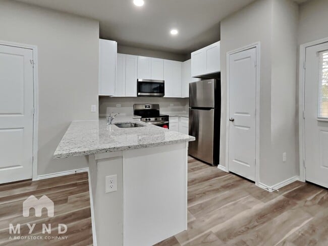 Photo - 1234 Shadwell Dr